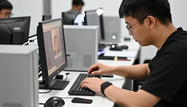 广告设计制作发展促进文化传媒市场增长